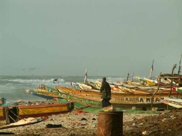 Bateaux sur la plage (2)