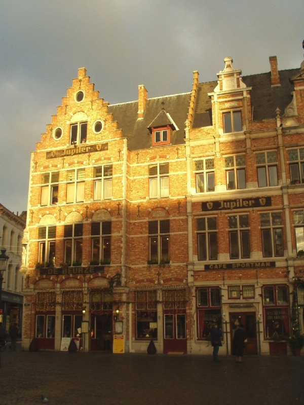 La Grand-Place de Bruges (2)